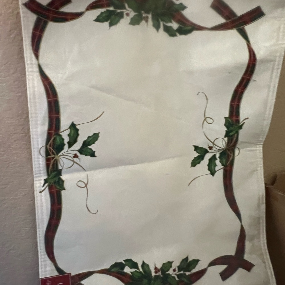 Lennox placemat and napkins